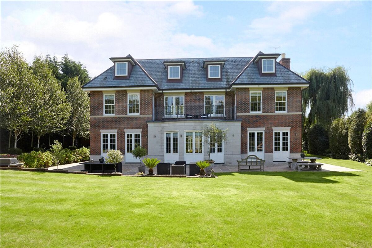 house for sale in Moles Hill, Oxshott, Leatherhead, Surrey, KT22