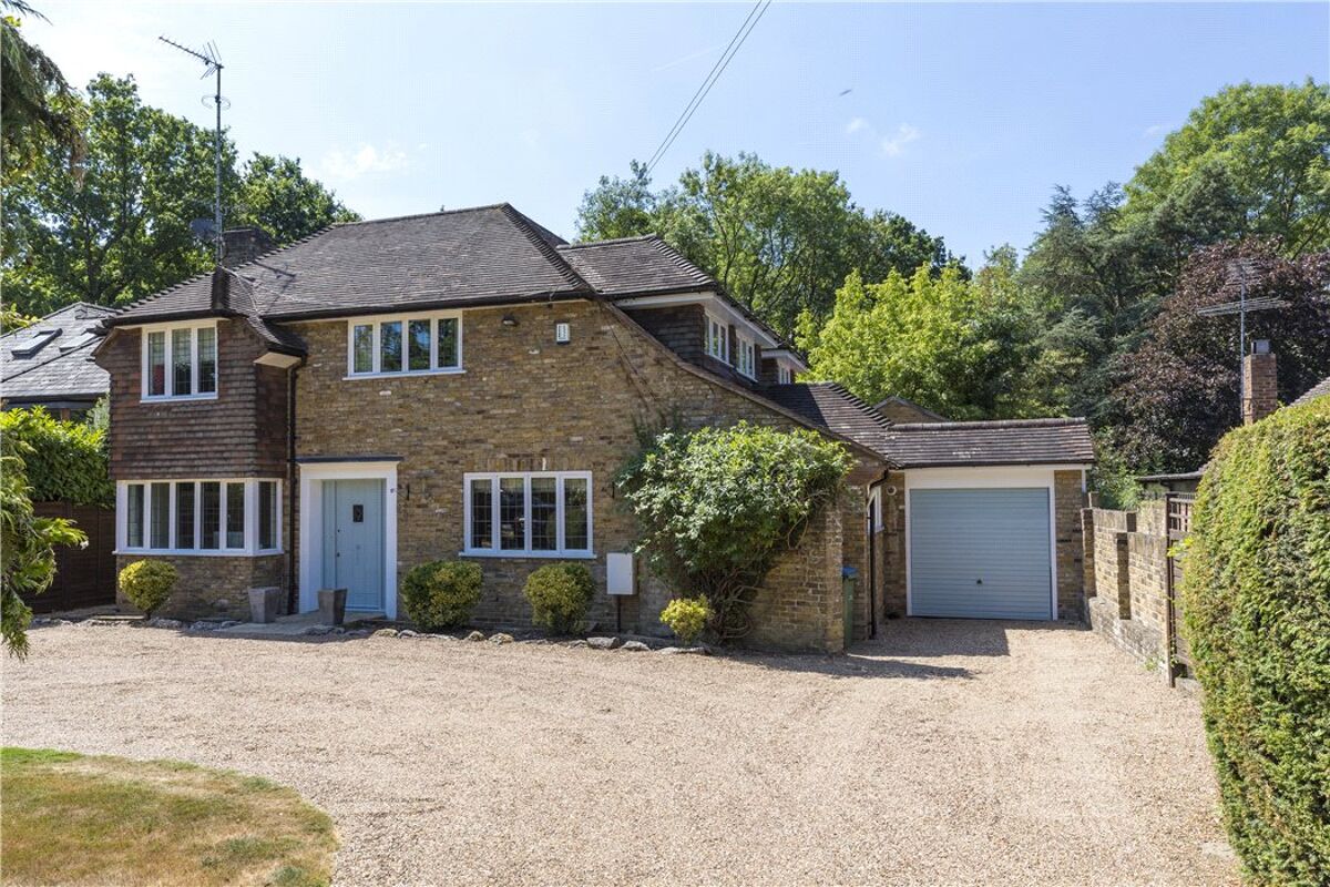 house for sale in Leatherhead Road, Oxshott, Leatherhead, Surrey, KT22