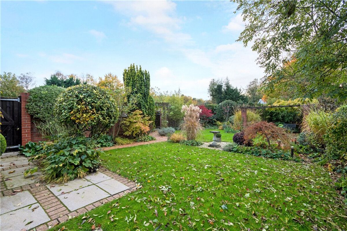 house for sale in Woodlands Road, Bookham, Leatherhead, Surrey, KT23