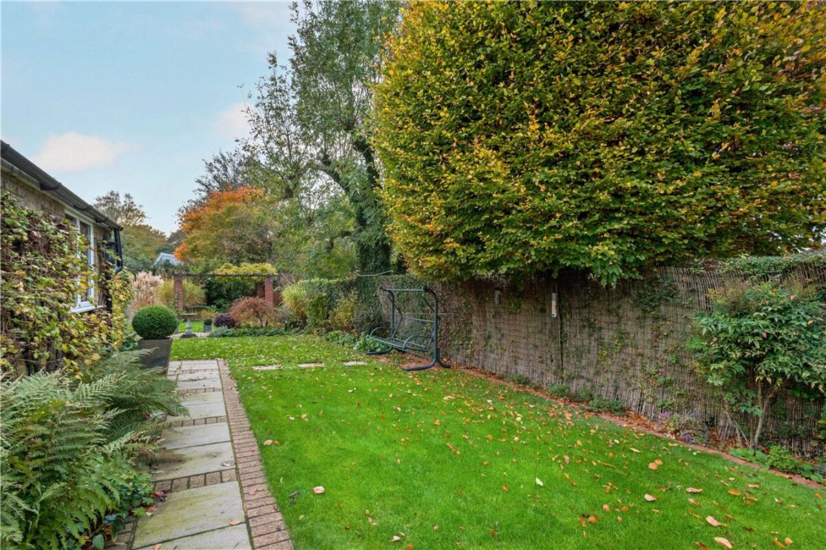 house for sale in Woodlands Road, Bookham, Leatherhead, Surrey, KT23