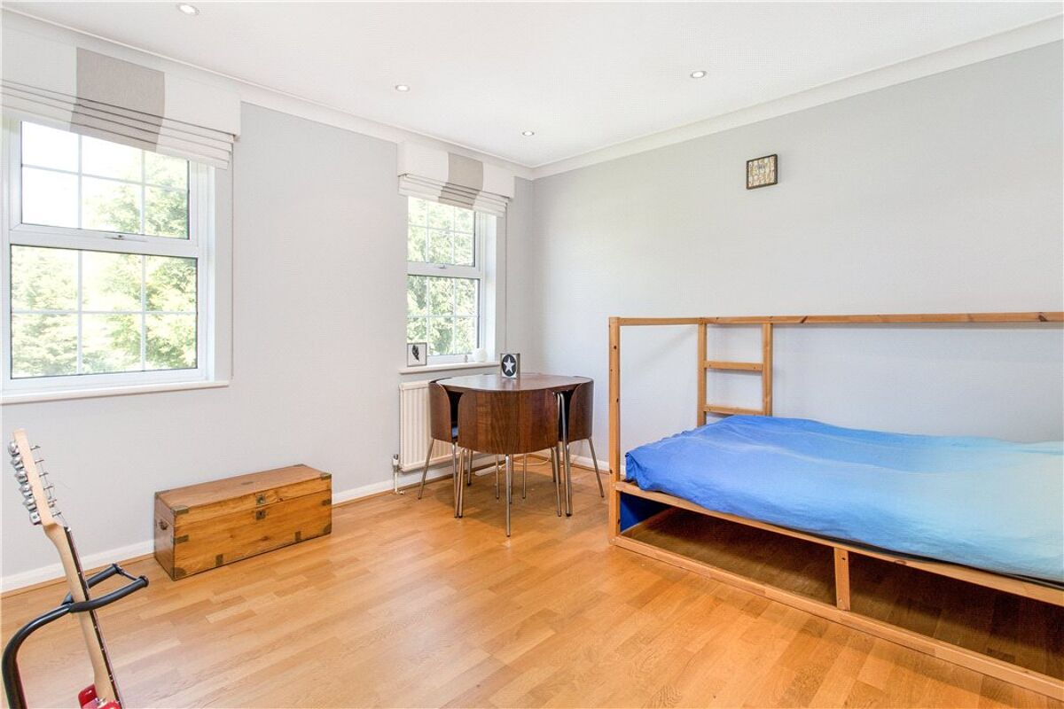 house for sale in Pine Walk, Cobham, Surrey, KT11 CBM170047 Knight