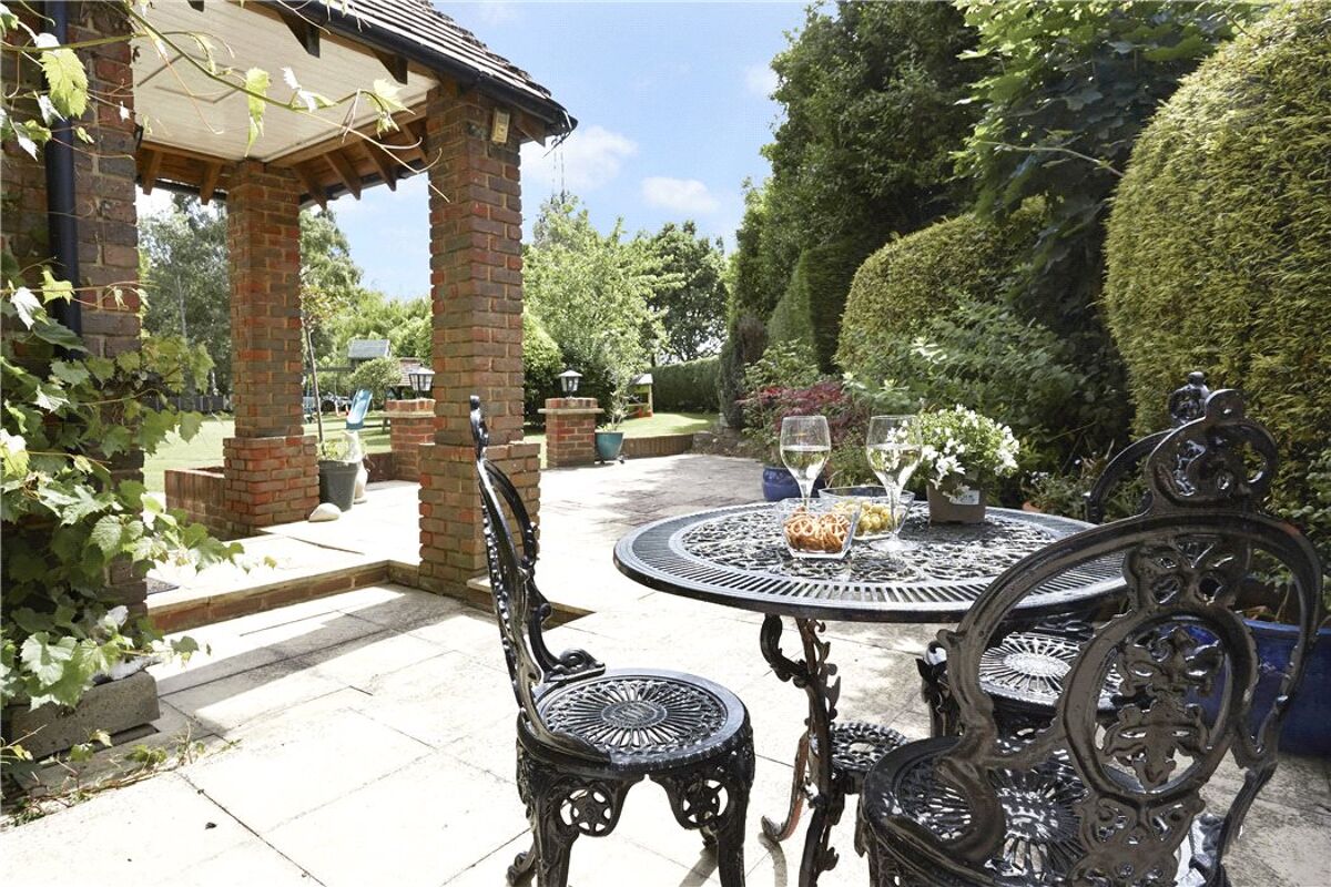 house for sale in Newark Lane, Ripley, Woking, Surrey, GU23 CBM170091