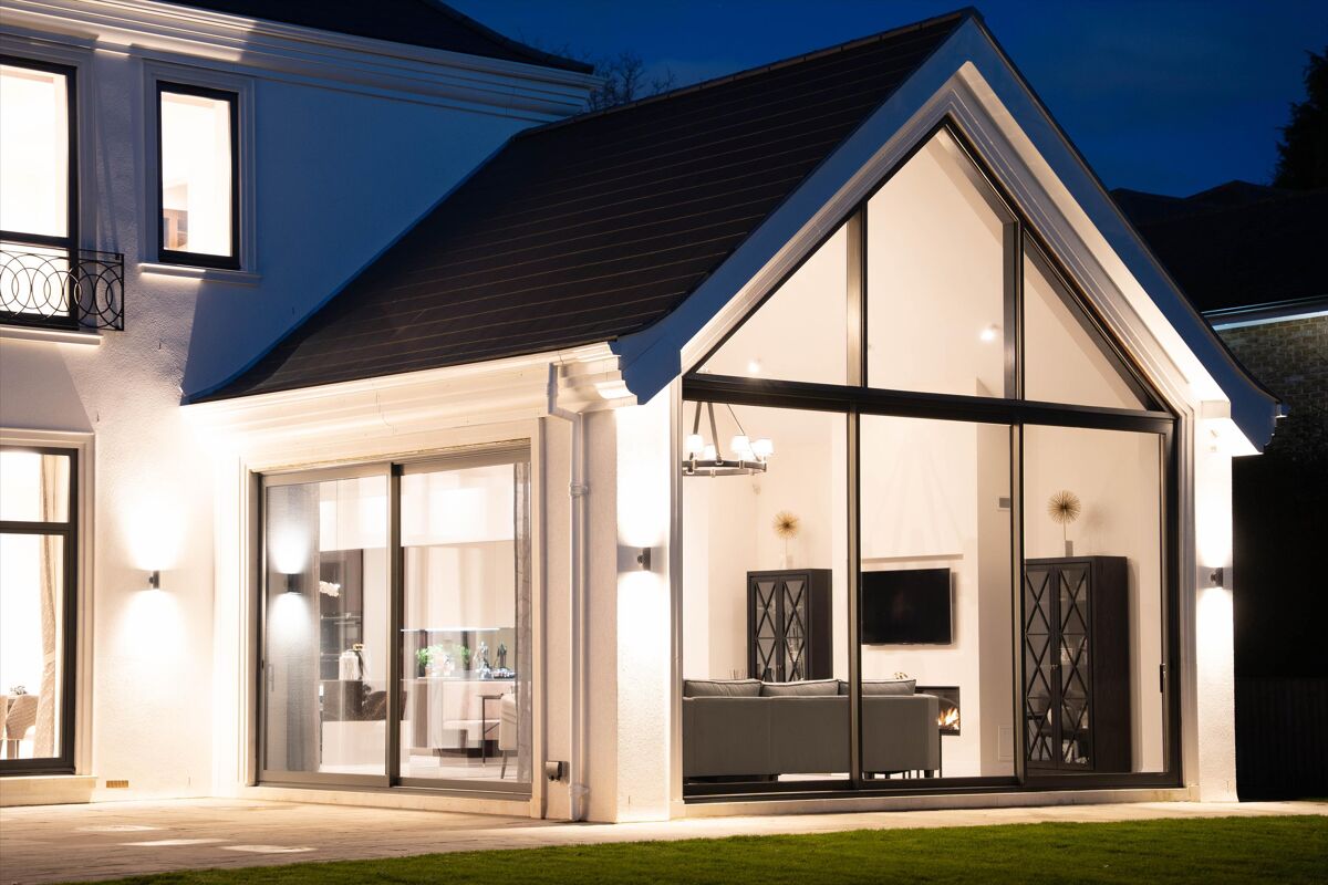 Immobilien zum Kauf Icklingham Road, Cobham, Surrey, KT11. Knight Frank