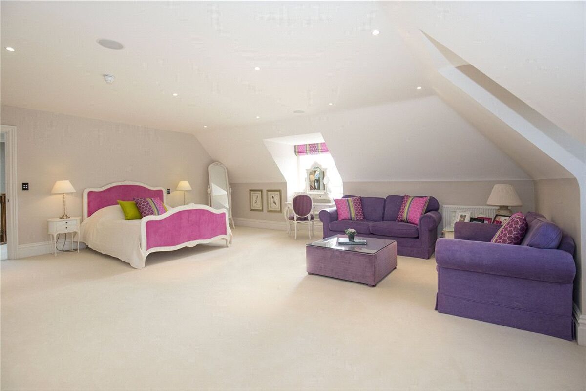 house for sale in Montrose Gardens, Oxshott, Leatherhead, Surrey, KT22 CBM170174 Knight Frank