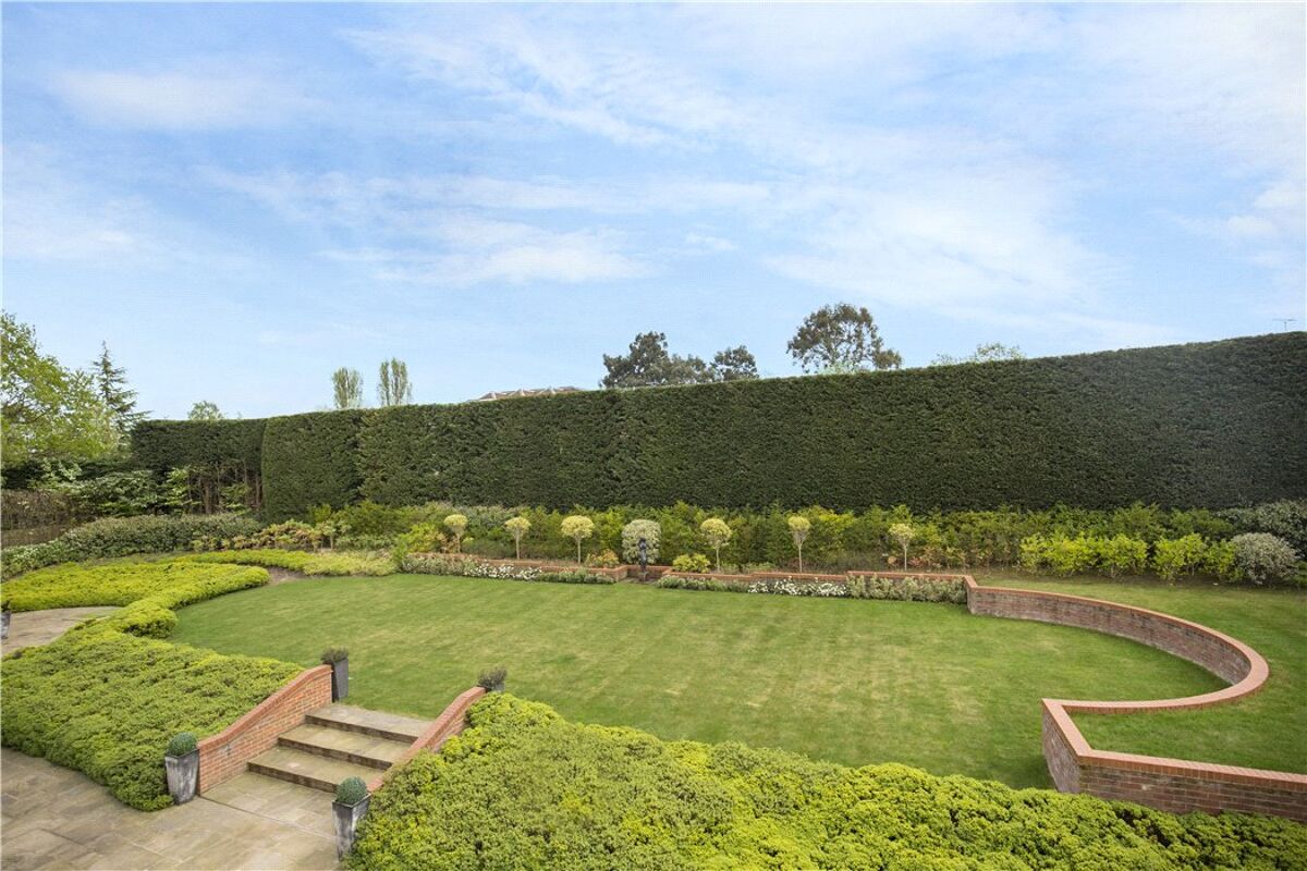 house for sale in Montrose Gardens, Oxshott, Leatherhead, Surrey, KT22 CBM170174 Knight Frank