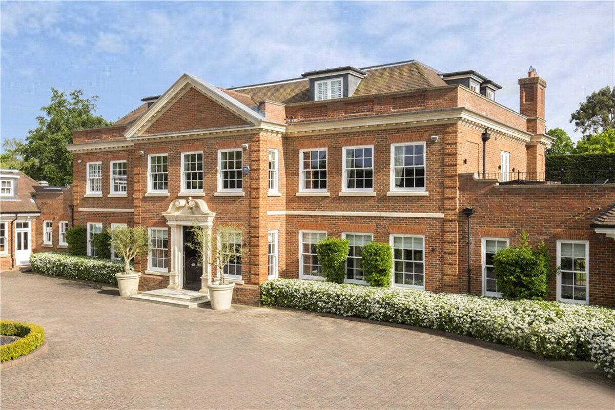 house for sale in Montrose Gardens, Oxshott, Leatherhead, Surrey, KT22