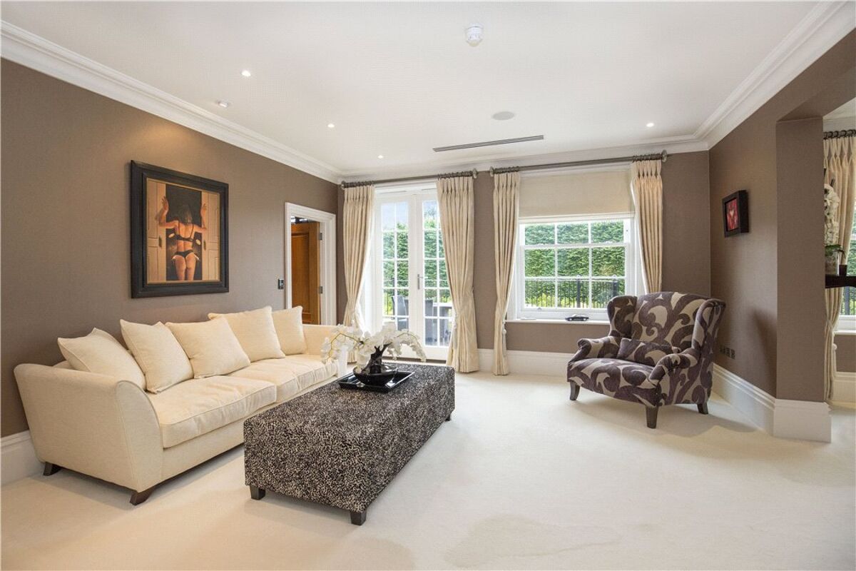 house for sale in Montrose Gardens, Oxshott, Leatherhead, Surrey, KT22 CBM170174 Knight Frank