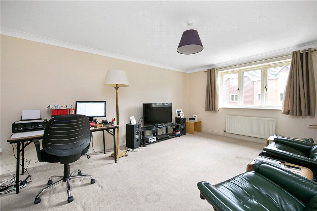 flat for sale in Pendenza, Cobham, Surrey, KT11 CBM170194 Knight Frank