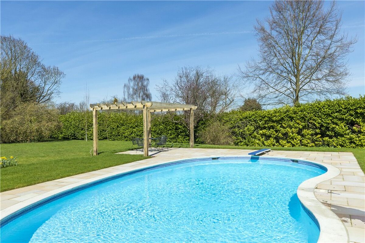 house for sale in Guildford Road, Fetcham, Leatherhead, Surrey, KT22