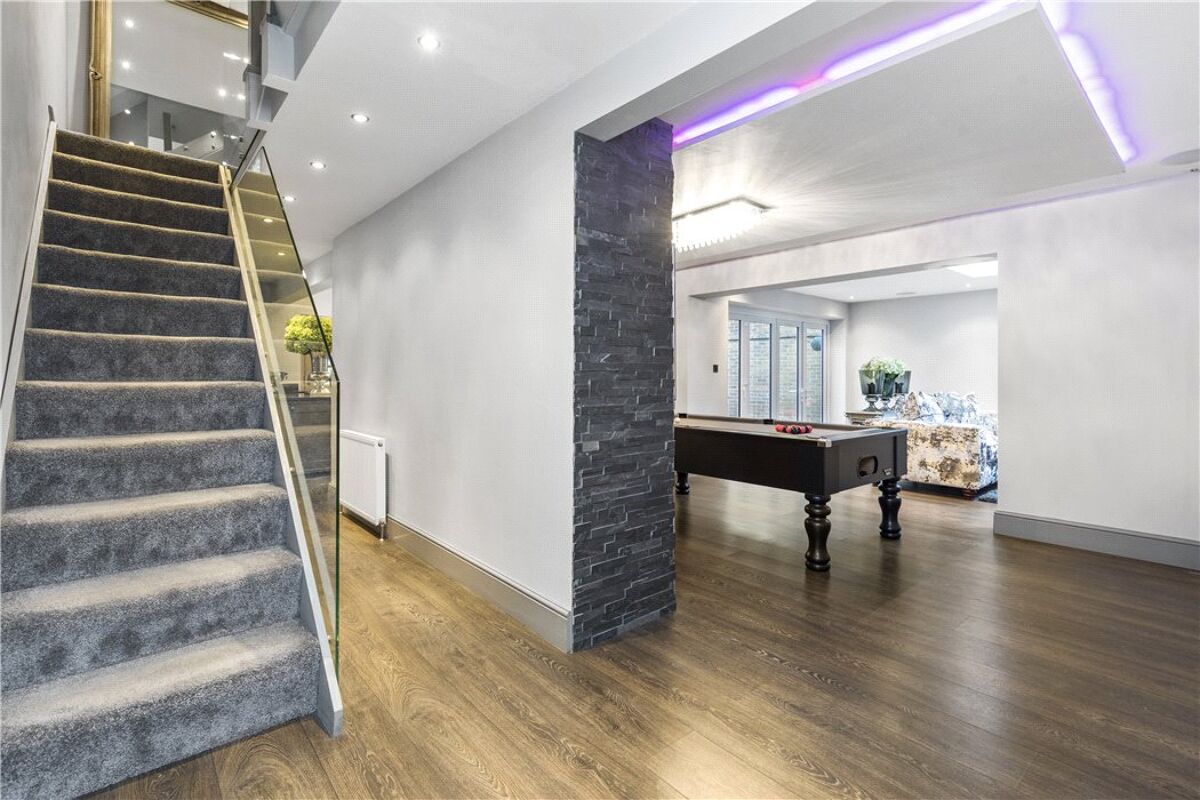 house for sale in Evelyn Way, Stoke D'abernon, Cobham, Surrey, KT11