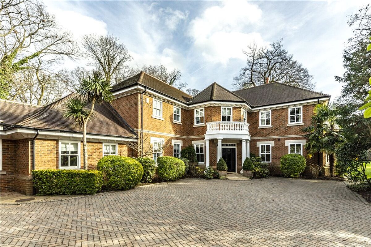 house for sale in Fairacres, Cobham, Surrey, KT11 CBM180055 Knight