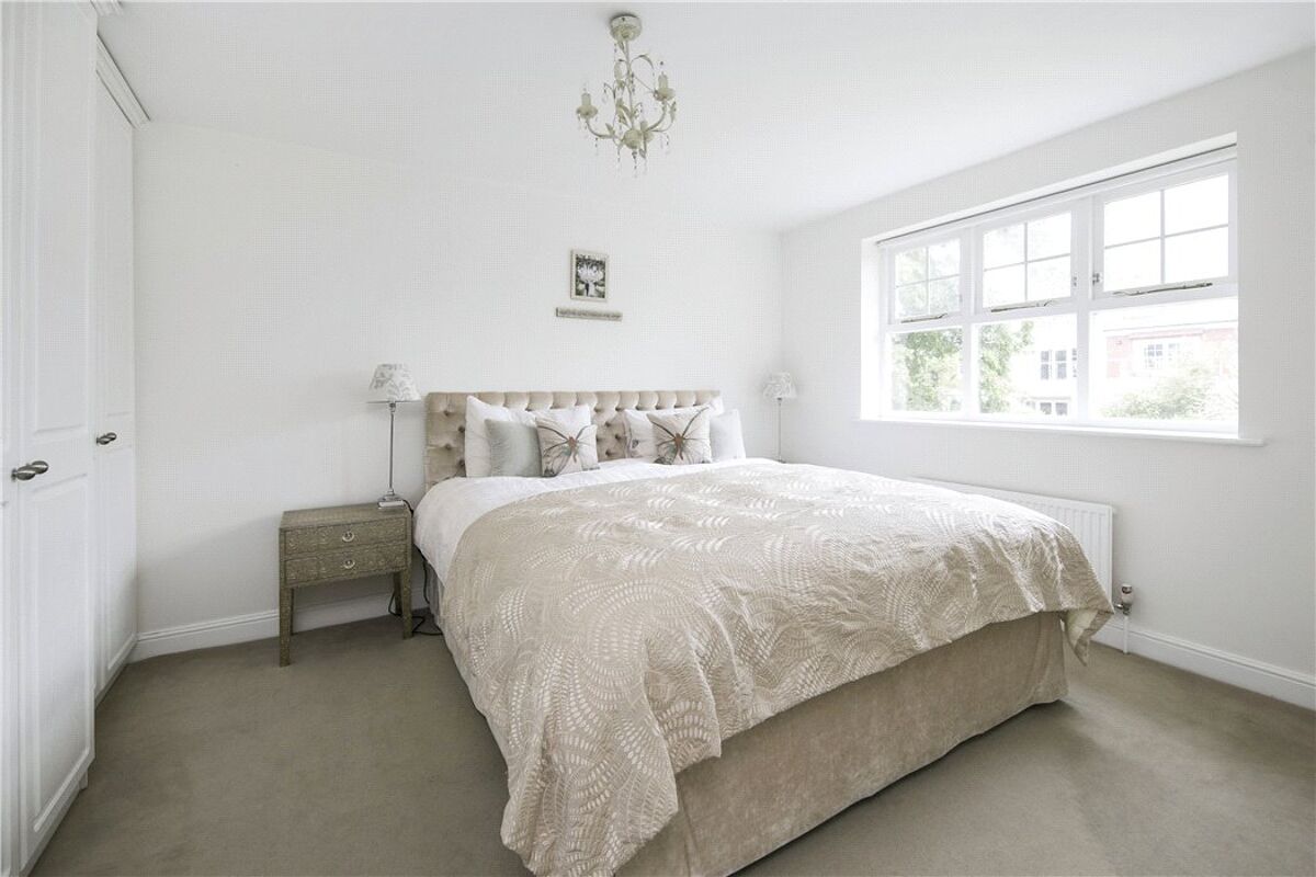 house for sale in St. Andrews Gardens, Cobham, Surrey, KT11 CBM180069