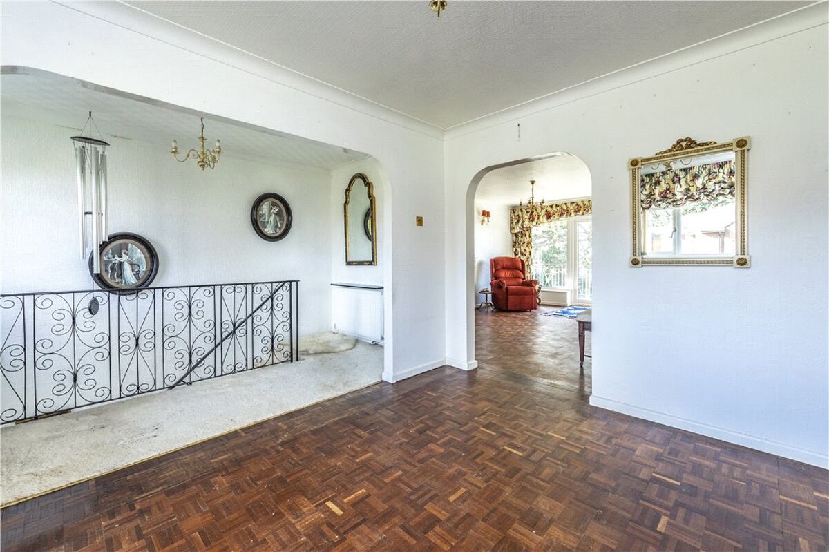 flat for sale in Broom Hall, Oxshott, Leatherhead, Surrey, KT22