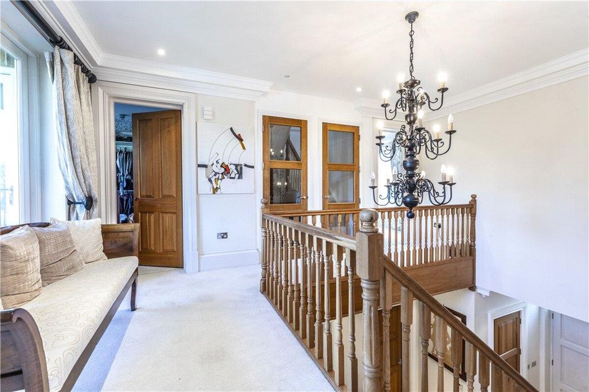 house for sale in Fairmile Lane, Cobham, Surrey, KT11 CBM180152