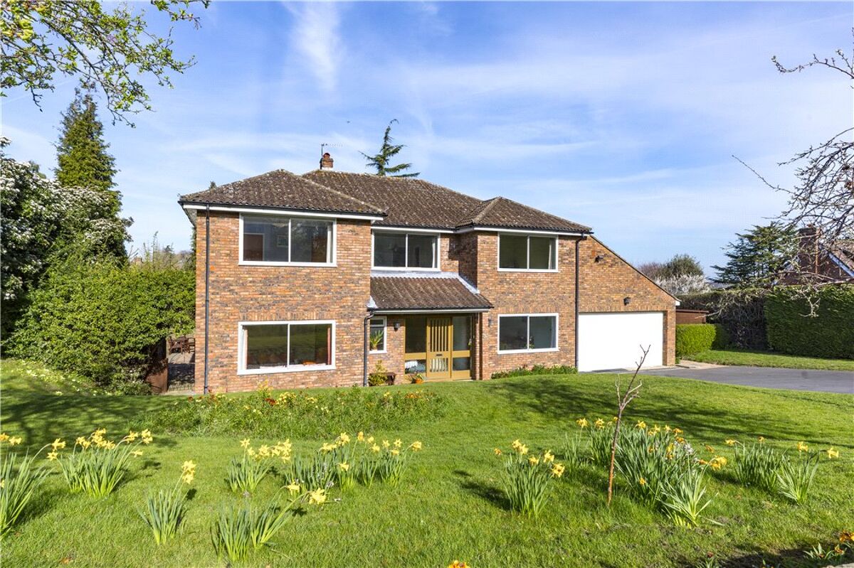 house for sale in Arbour Close, Fetcham, Surrey, KT22 CBM190040