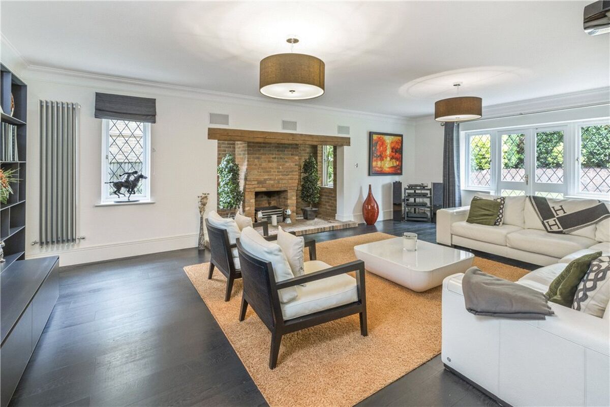 house for sale in Sandy Drive, Cobham, Surrey, KT11 CBM190083