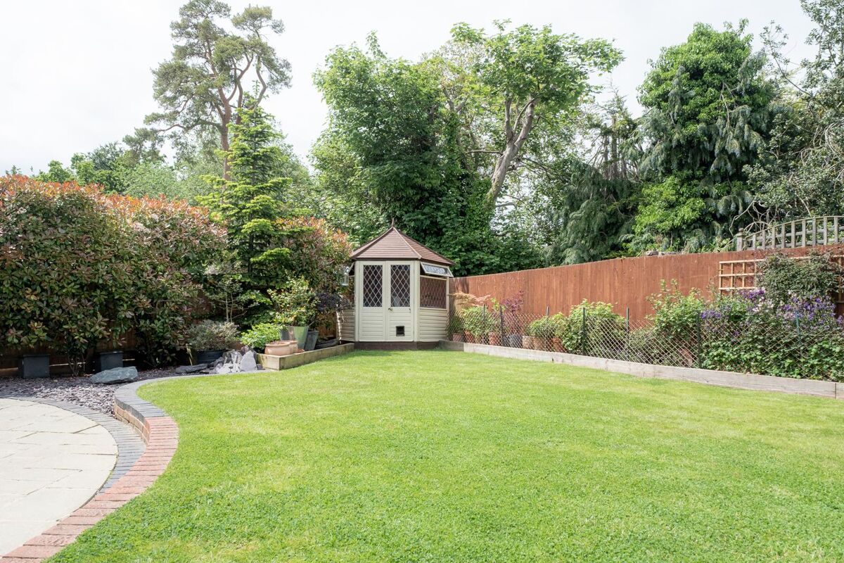 house for sale in Rowena Cade Avenue, Cheltenham, Gloucestershire, GL50