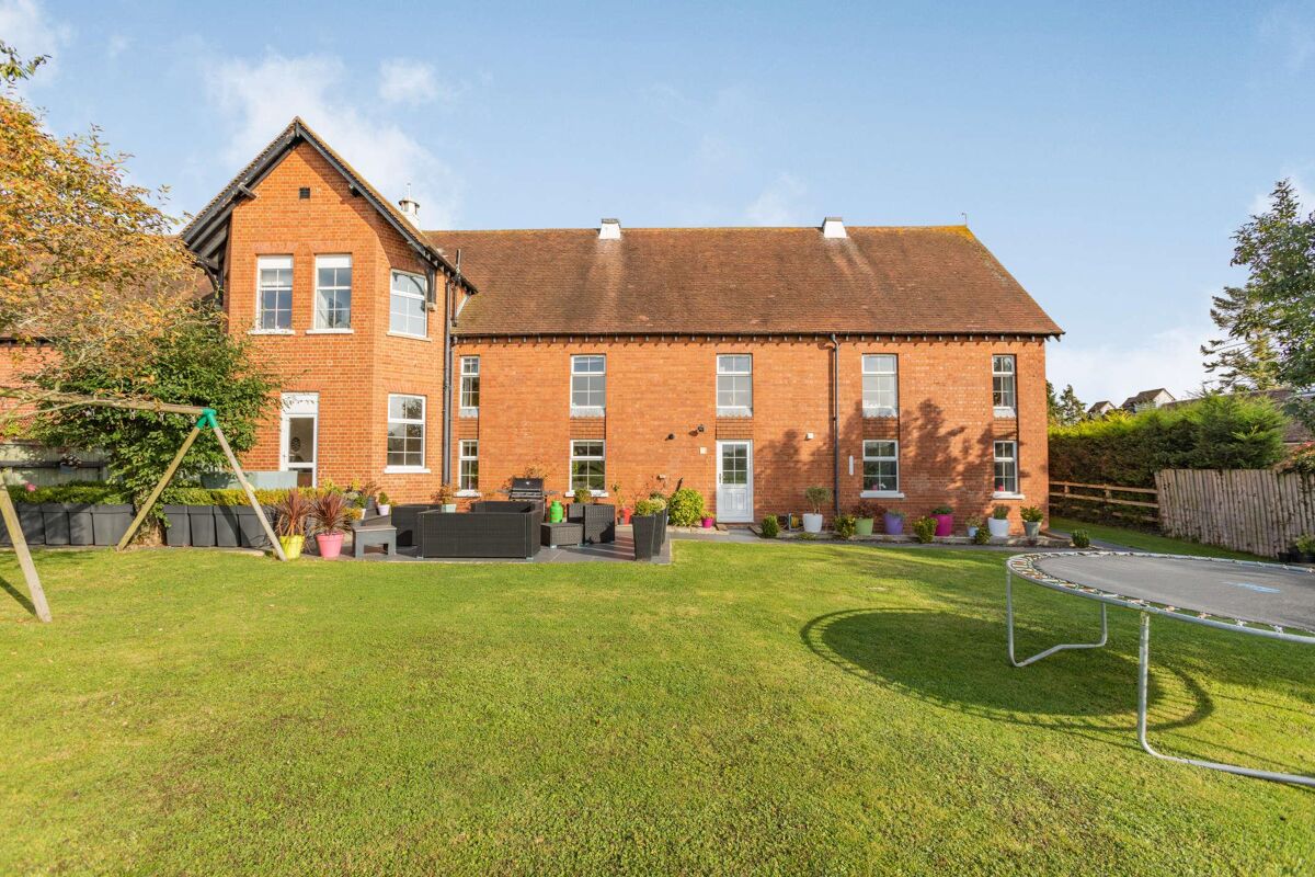 house for sale in Tredington, Tewkesbury, Gloucestershire, GL20 CHE012009832 Knight Frank