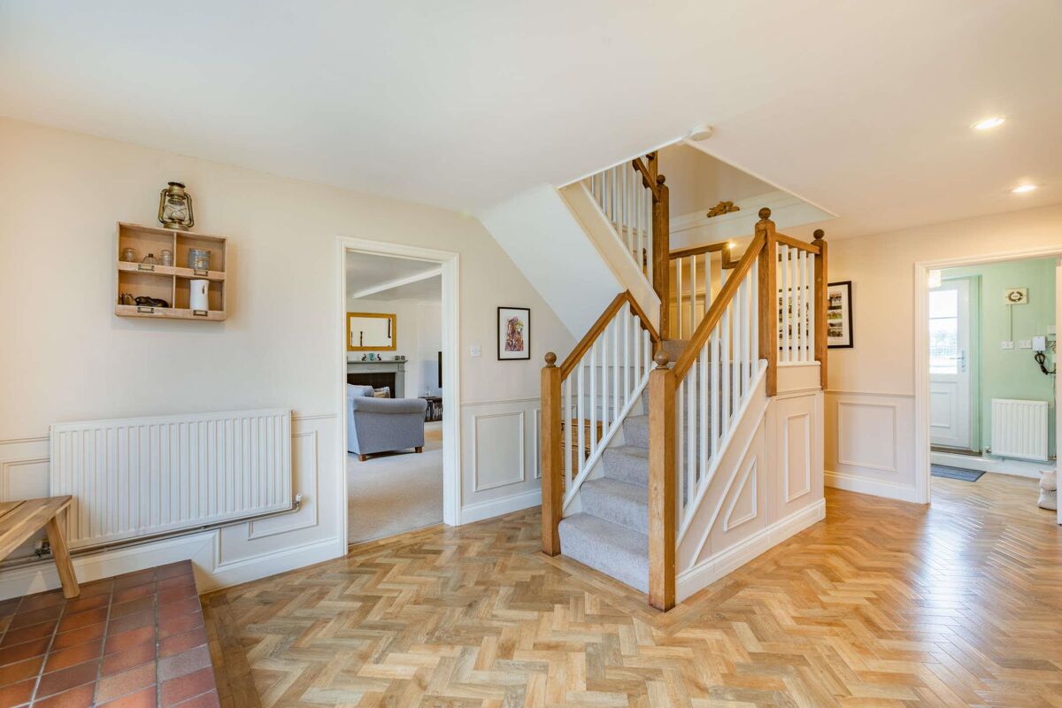 house for sale in Tredington, Tewkesbury, Gloucestershire, GL20 CHE012009832 Knight Frank