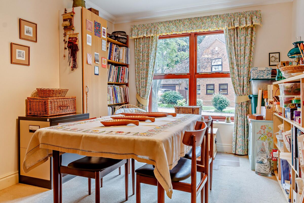 house for sale in Redgrove Park, Cheltenham, Gloucestershire, GL51