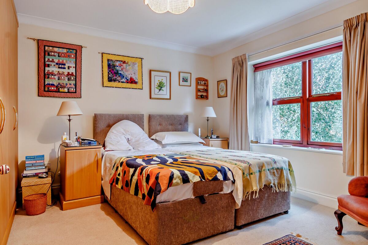 house for sale in Redgrove Park, Cheltenham, Gloucestershire, GL51