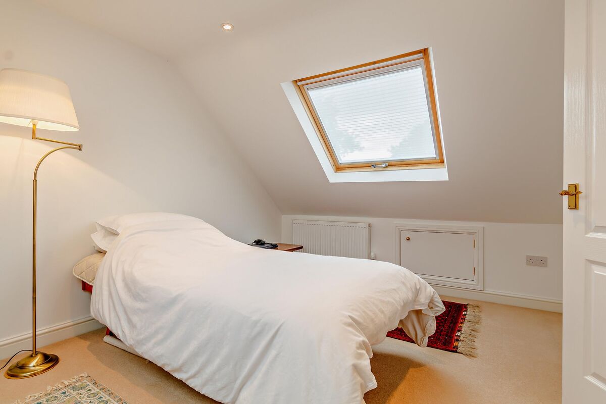 house for sale in Redgrove Park, Cheltenham, Gloucestershire, GL51