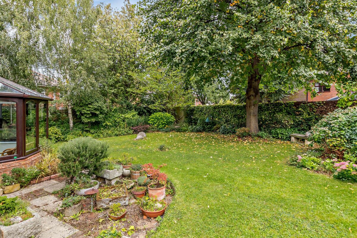 house for sale in Redgrove Park, Cheltenham, Gloucestershire, GL51