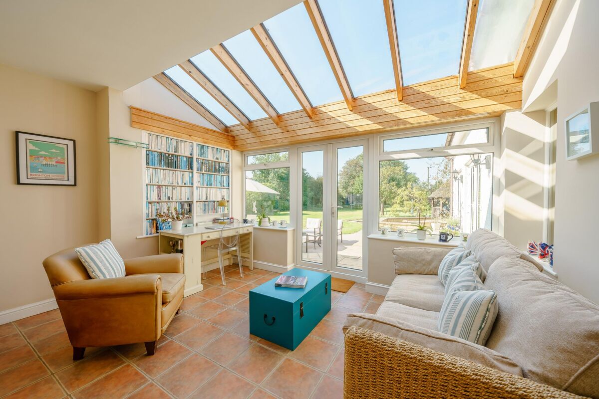 house for sale in Pamington, Tewkesbury, Gloucestershire, GL20 CHE012039093 Knight Frank