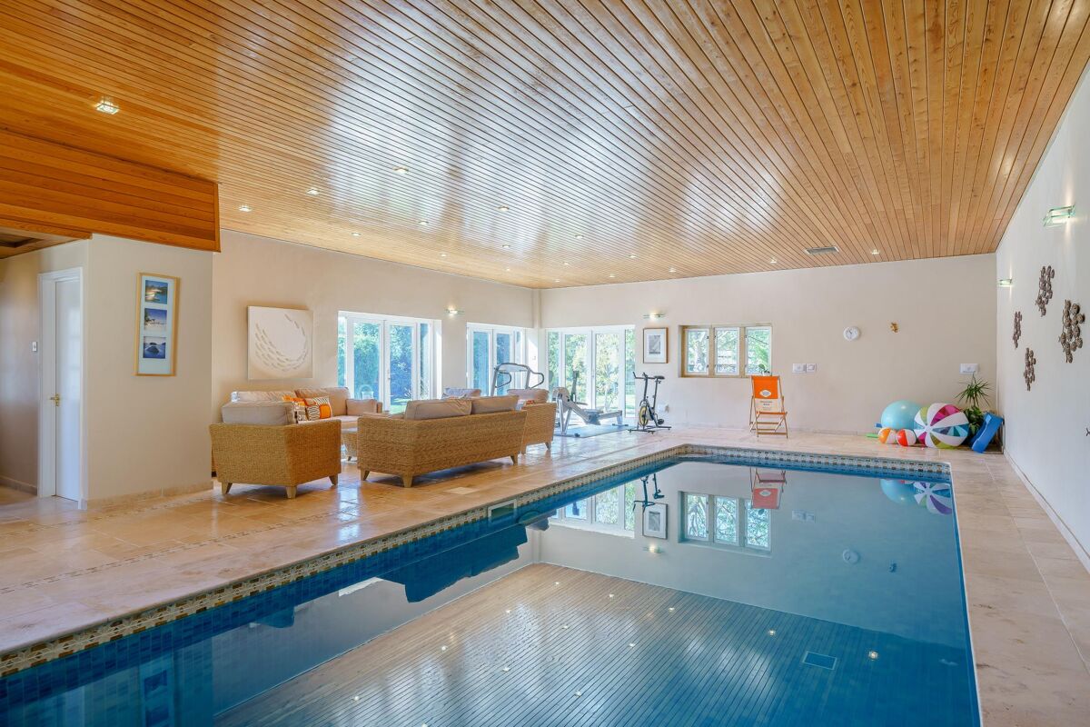 house for sale in Pamington, Tewkesbury, Gloucestershire, GL20 CHE012039093 Knight Frank