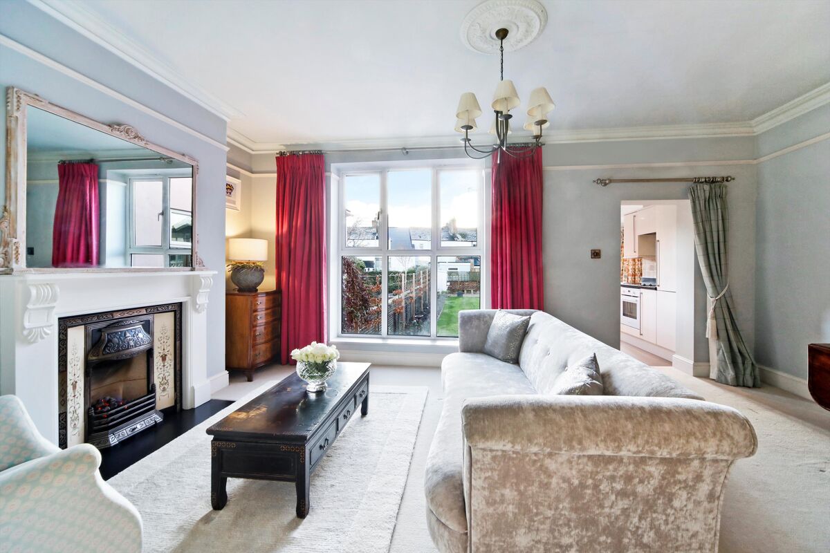 house for sale in Bath Parade, Cheltenham, Gloucestershire, GL53 CHE012041916 Knight Frank