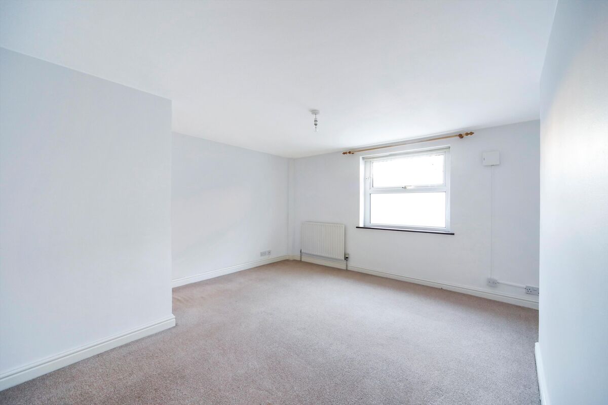 house for sale in Bath Parade, Cheltenham, Gloucestershire, GL53 CHE012041916 Knight Frank