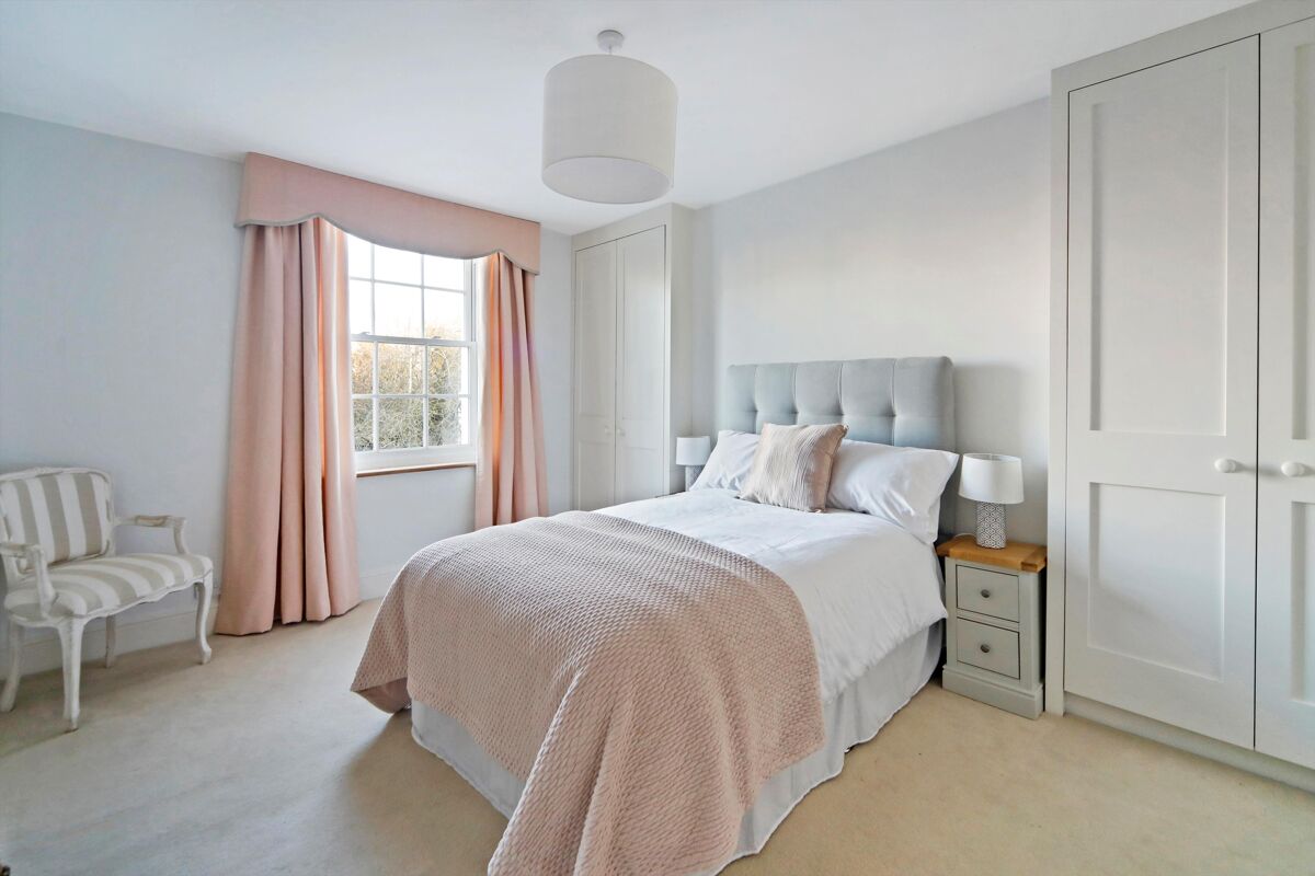 house for sale in Bath Parade, Cheltenham, Gloucestershire, GL53 CHE012041916 Knight Frank