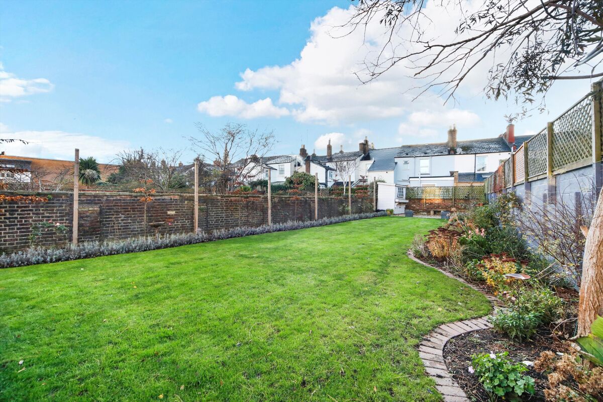 house for sale in Bath Parade, Cheltenham, Gloucestershire, GL53 CHE012041916 Knight Frank