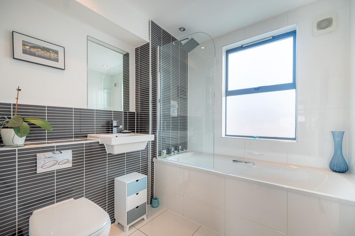 house for sale in Exmouth Street, Cheltenham, Gloucestershire, GL53