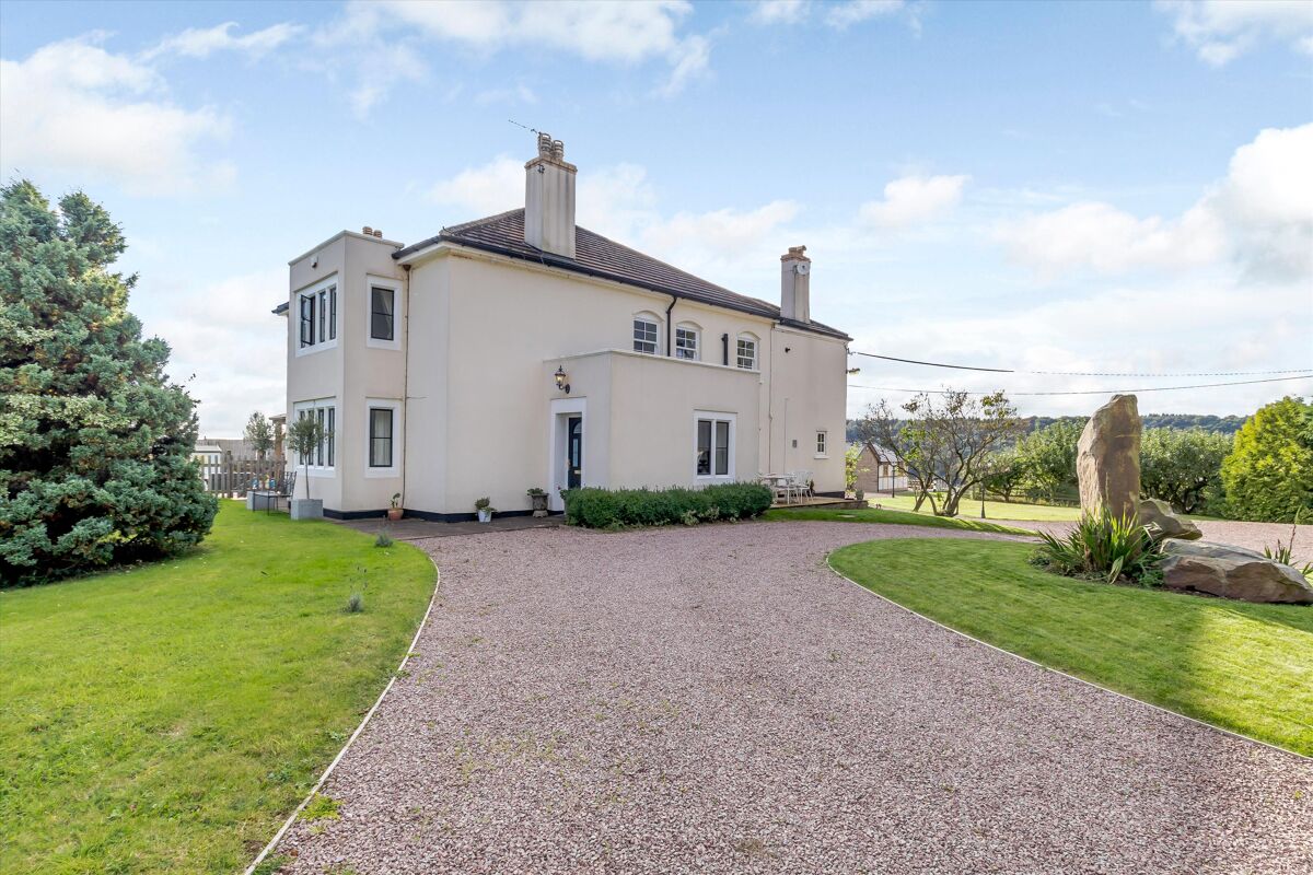 house for sale in Blakeney, Gloucestershire, GL15 CHE012118162 Knight Frank