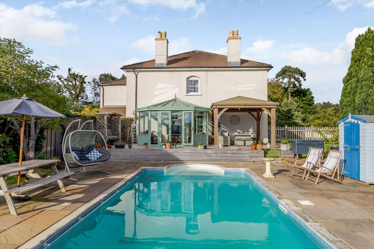 house for sale in Blakeney, Gloucestershire, GL15 CHE012118162 Knight Frank