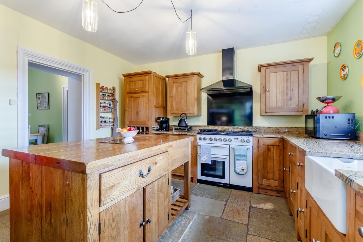 house for sale in Blakeney, Gloucestershire, GL15 CHE012118162 Knight Frank