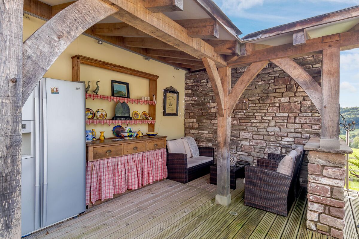 house for sale in Blakeney, Gloucestershire, GL15 CHE012118162 Knight Frank