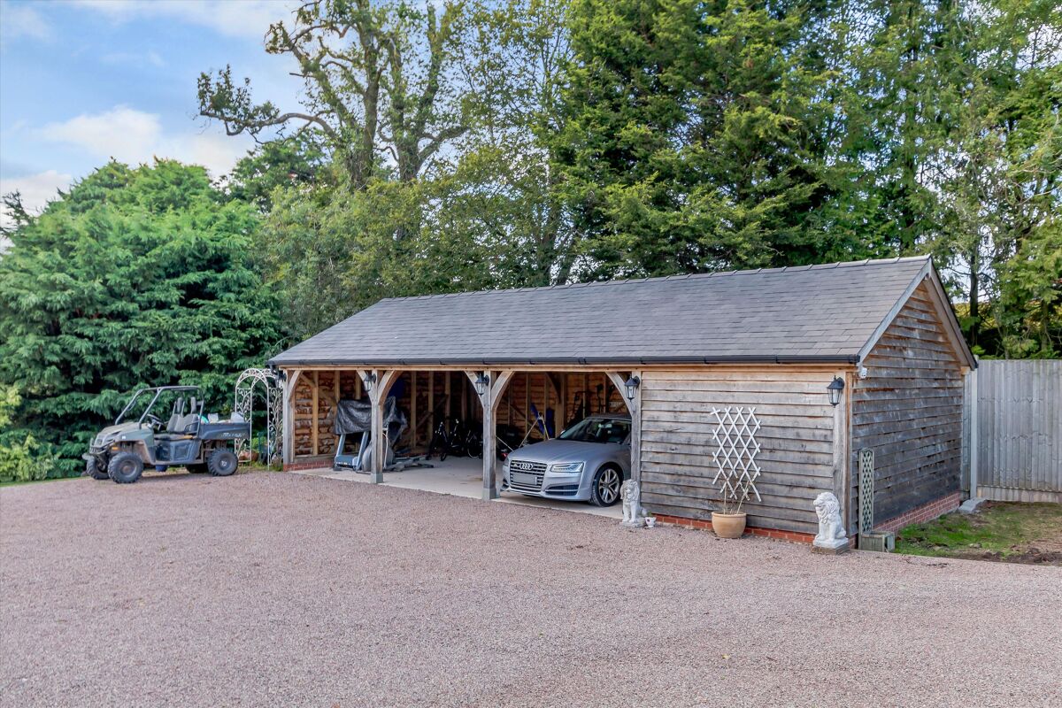 house for sale in Blakeney, Gloucestershire, GL15 CHE012118162 Knight Frank