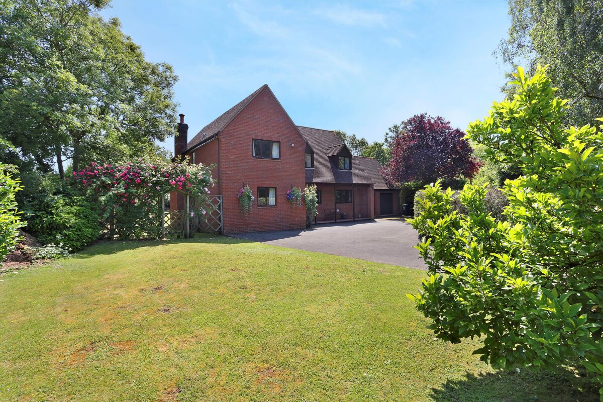 house for sale in Longdon, Tewkesbury, Worcestershire, GL20