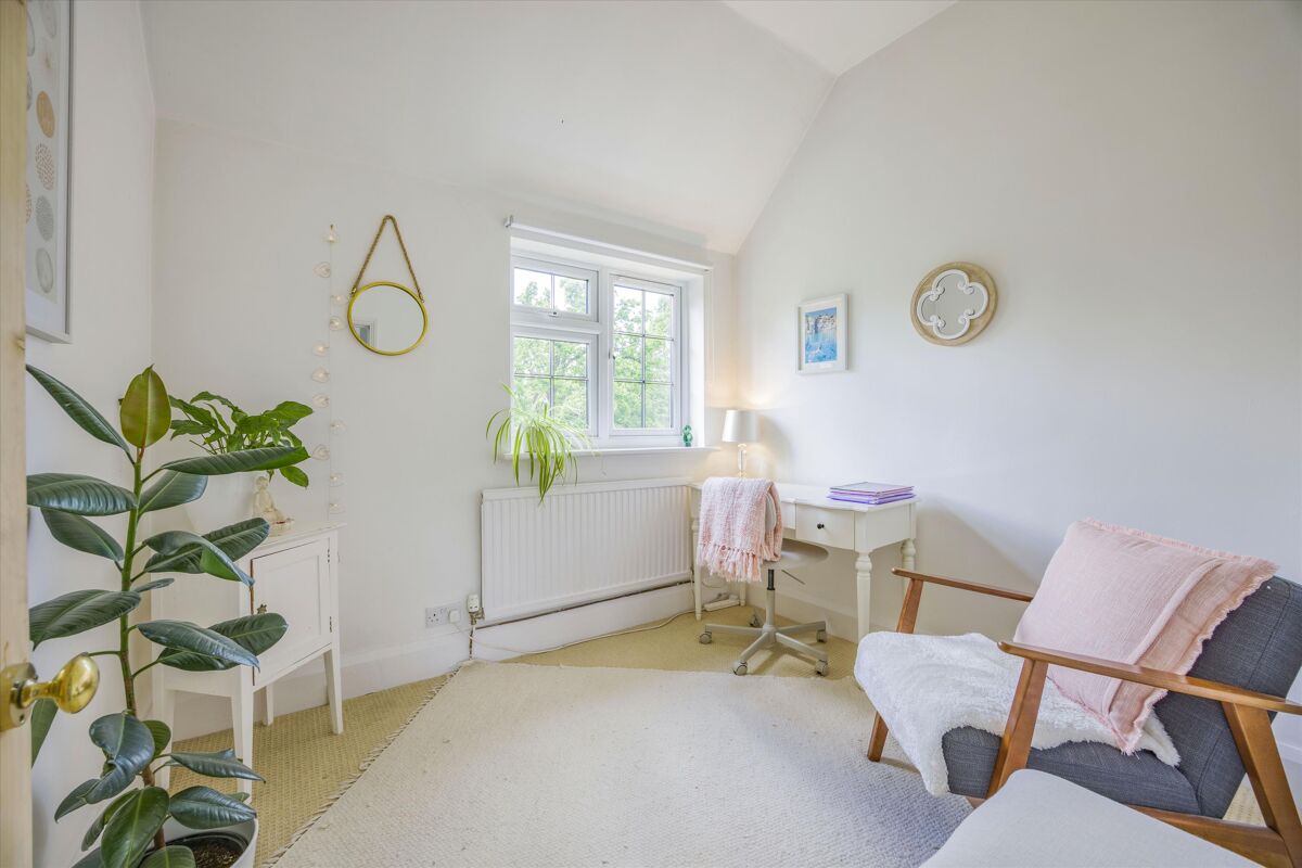 Property for sale The Coates, Cheltenham, Gloucestershire