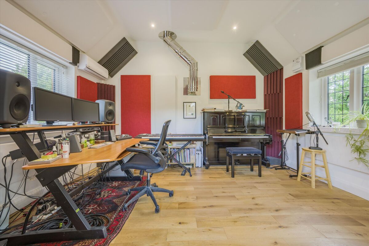 house for sale in The Coates, Cheltenham, Gloucestershire