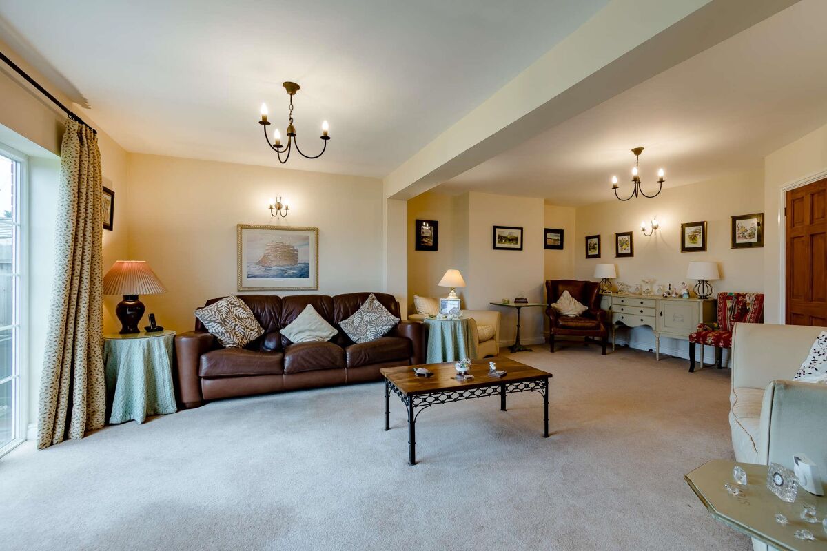 house for sale in Gloucester Road, Tewkesbury, Gloucestershire, GL20