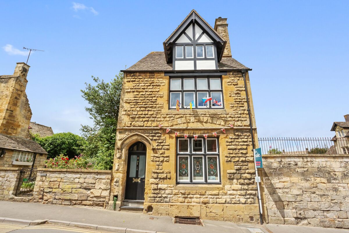 house for sale in Hailes Street, Cheltenham