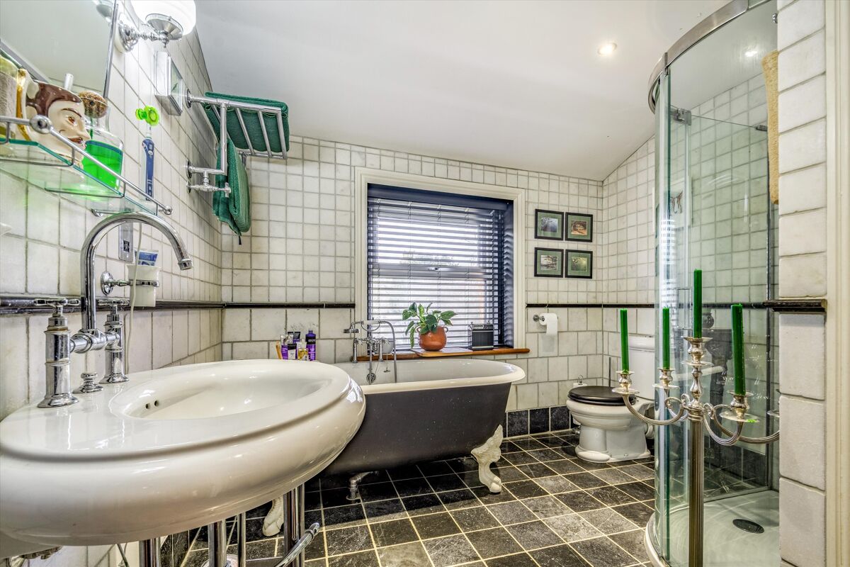 house for sale in Hailes Street, Cheltenham