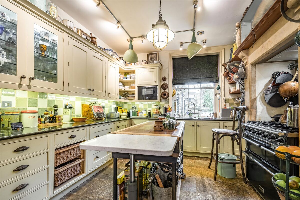 house for sale in Hailes Street, Cheltenham