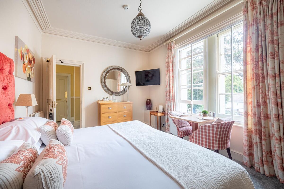 house for sale in Lypiatt Road, Cheltenham, Gloucestershire, GL50