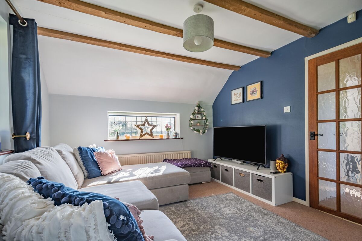 house for sale in Deerhurst Walton, Deerhurst, Gloucester