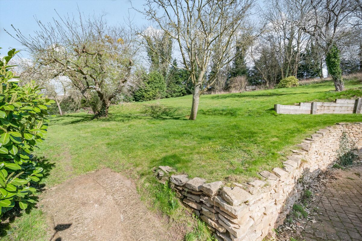 house for sale in Deerhurst Walton, Deerhurst, Gloucester