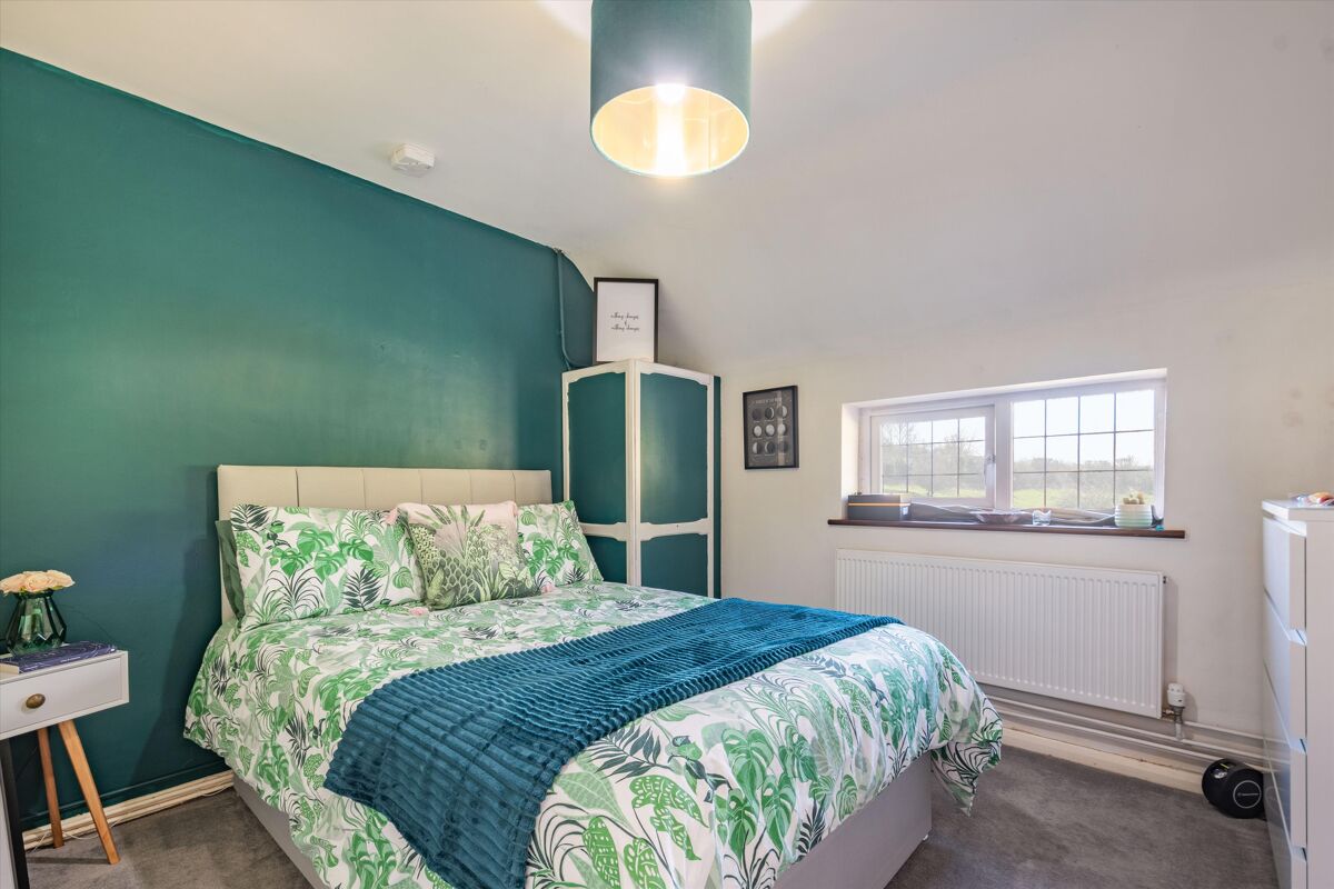 house for sale in Deerhurst Walton, Deerhurst, Gloucester